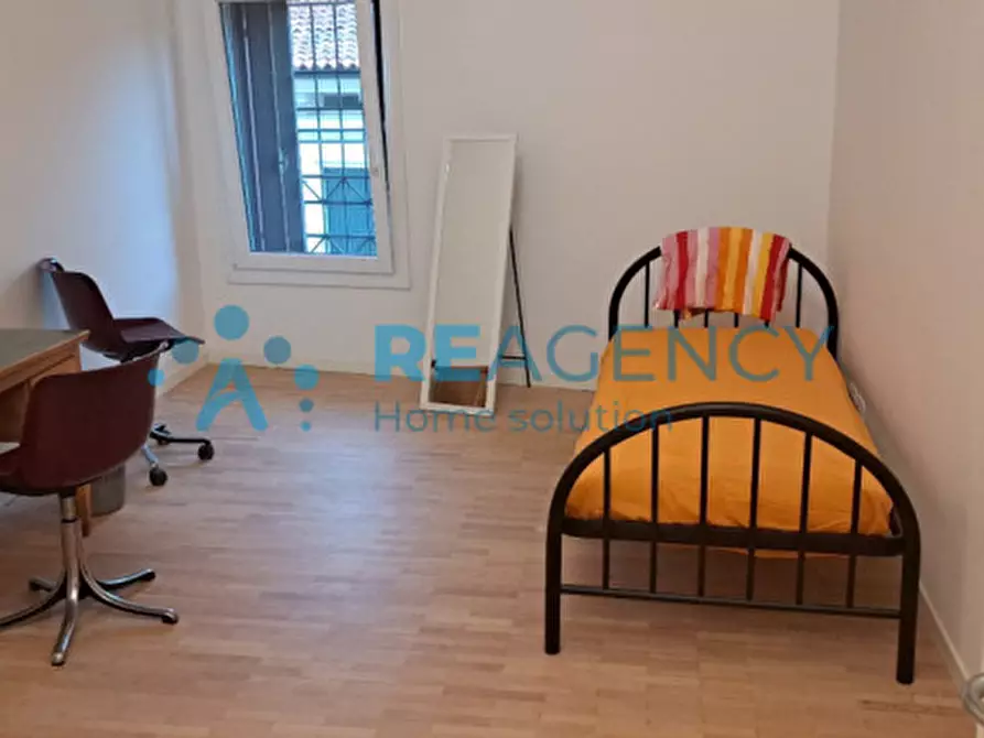 Immagine 10 di Attico in vendita  in Corso Giuseppe Garibaldi a Thiene