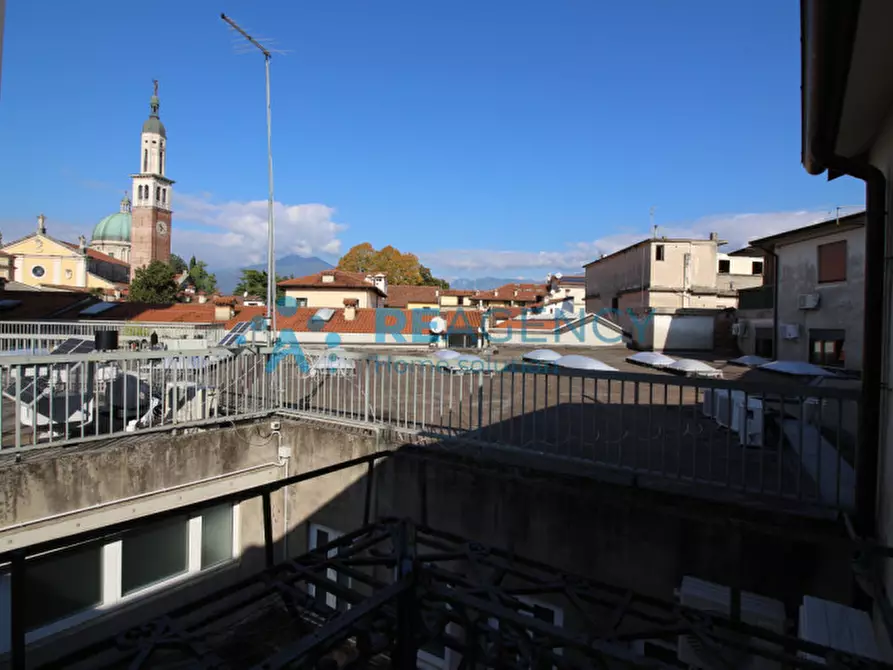Immagine 16 di Attico in vendita  in Corso Giuseppe Garibaldi a Thiene