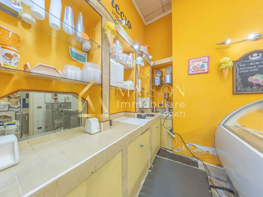 Immagine 6 di Negozio in vendita  in Via Massa di San Giuliano a Roma