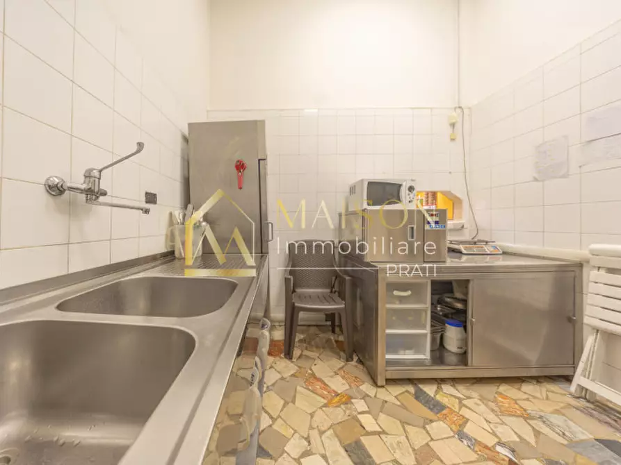 Immagine 13 di Negozio in vendita  in Via Massa di San Giuliano a Roma