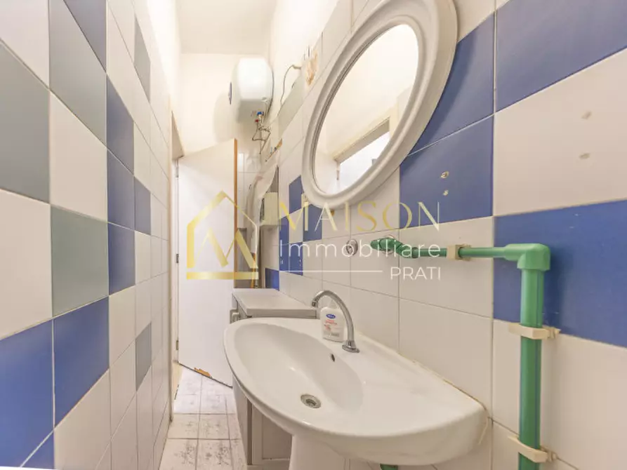 Immagine 25 di Negozio in vendita  in Via Massa di San Giuliano a Roma