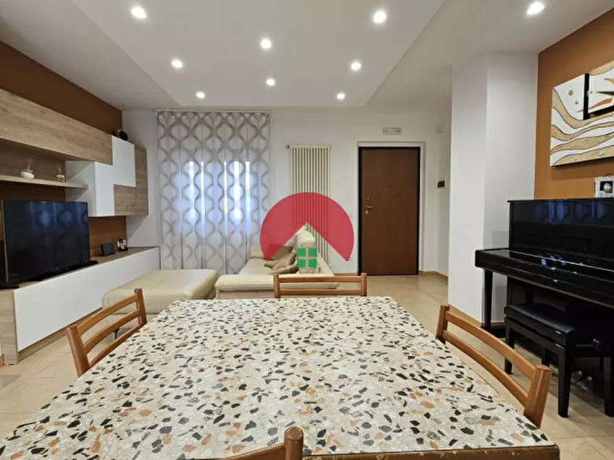 Immagine 11 di Appartamento in vendita  a Matera