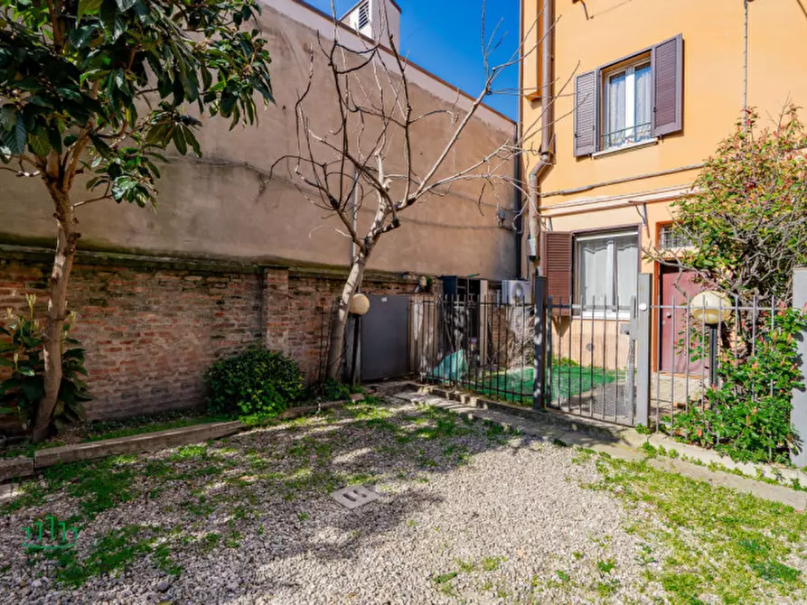 Immagine 17 di Appartamento in vendita  in Via Telemaco Signorini a Bologna