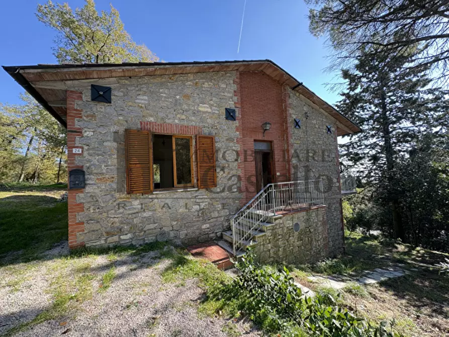 Immagine 3 di Casa indipendente in vendita  a Tuoro Sul Trasimeno