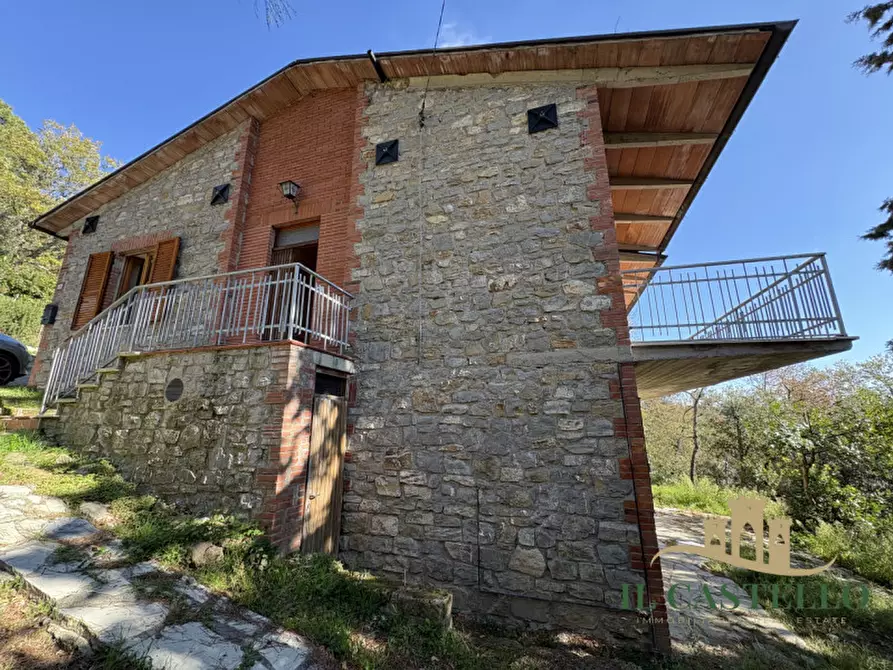Immagine 3 di Casa indipendente in vendita  a Tuoro Sul Trasimeno