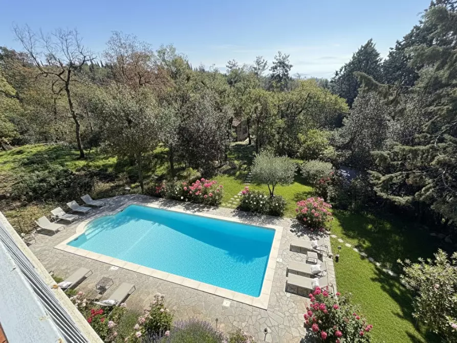 Immagine 10 di Casa indipendente in vendita  a Tuoro Sul Trasimeno