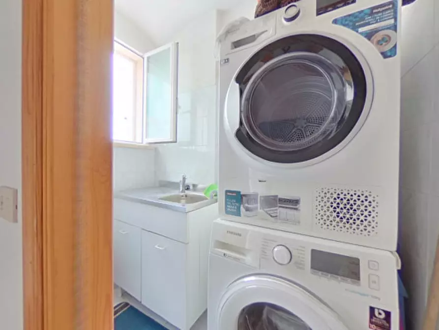 Immagine 14 di Villetta a schiera in vendita  in Piazza Ignazio Ciaia a Fasano