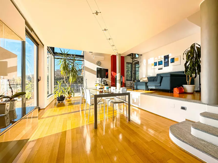 Immagine 2 di Villa in vendita  in nuova intra premeno 80 a Arizzano