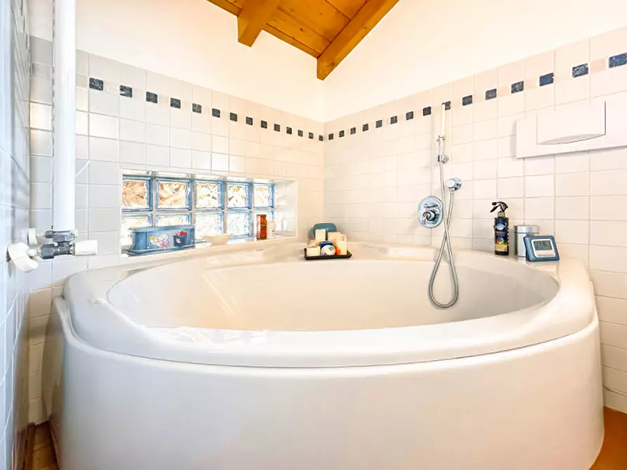 Immagine 26 di Villa in vendita  in nuova intra premeno 80 a Arizzano