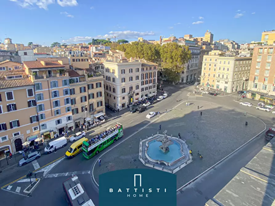 Immagine 6 di Attico in affitto  in Piazza Barberini a Roma