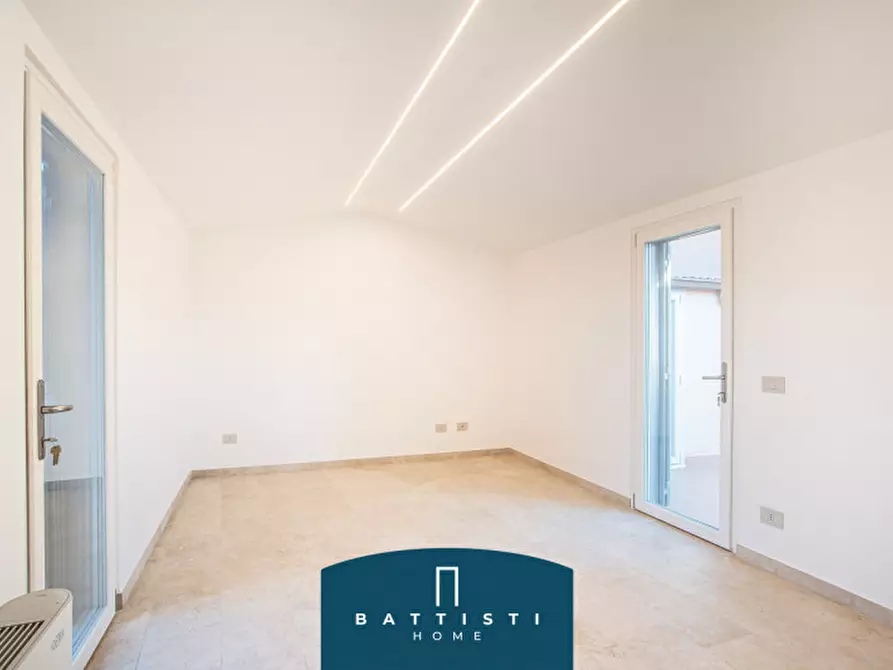 Immagine 8 di Attico in affitto  in Piazza Barberini a Roma