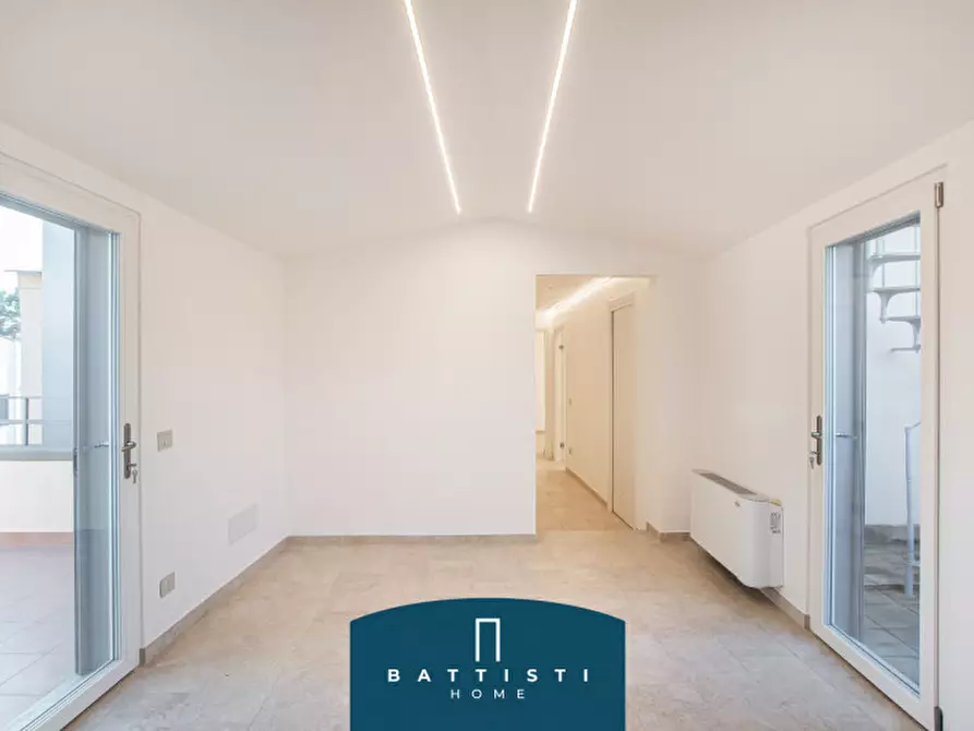 Immagine 10 di Attico in affitto  in Piazza Barberini a Roma