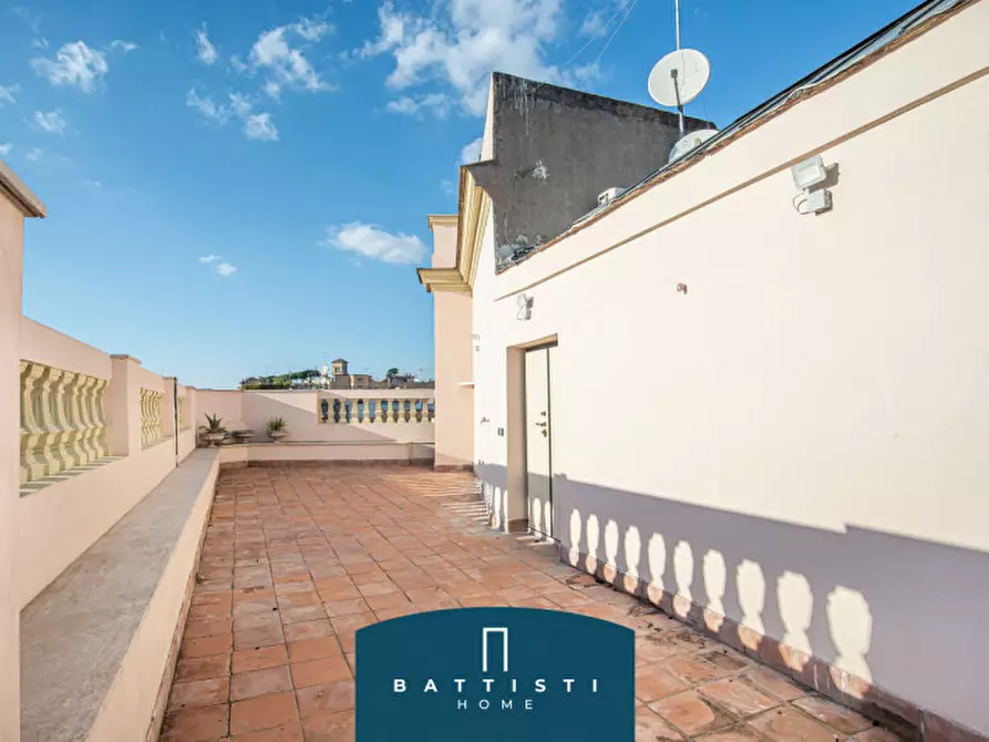 Immagine 13 di Attico in affitto  in Piazza Barberini a Roma