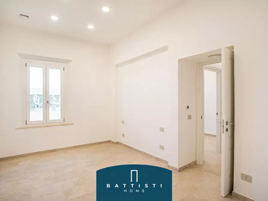 Immagine 21 di Attico in affitto  in Piazza Barberini a Roma