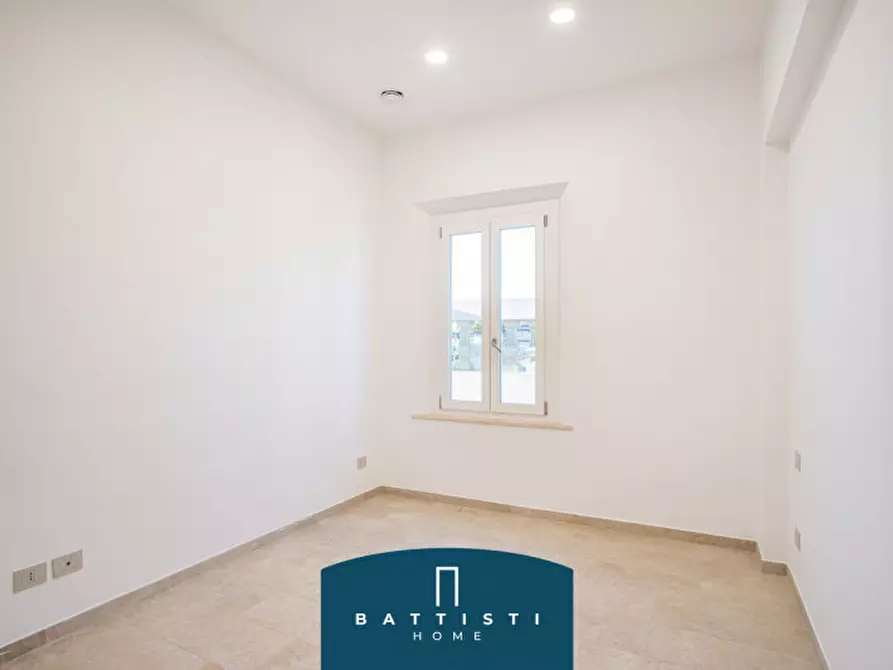 Immagine 22 di Attico in affitto  in Piazza Barberini a Roma