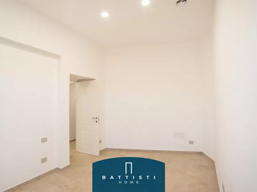 Immagine 23 di Attico in affitto  in Piazza Barberini a Roma