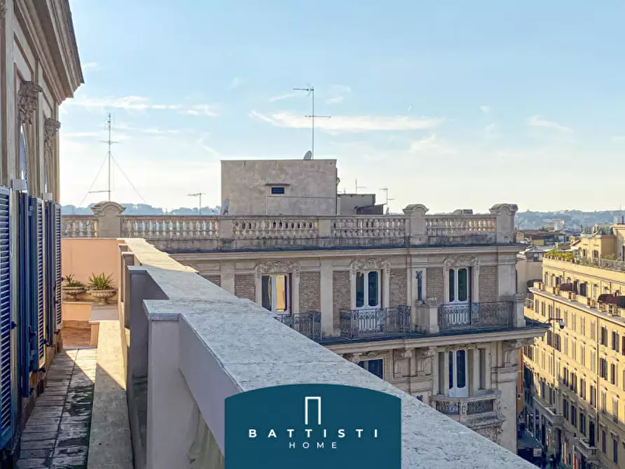 Immagine 24 di Attico in affitto  in Piazza Barberini a Roma
