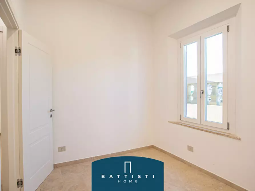 Immagine 27 di Attico in affitto  in Piazza Barberini a Roma