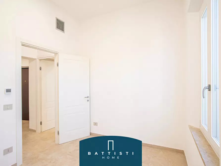 Immagine 28 di Attico in affitto  in Piazza Barberini a Roma