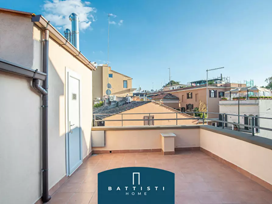 Immagine 35 di Attico in affitto  in Piazza Barberini a Roma