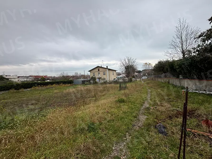 Immagine 3 di Terreno in vendita  in Via Acquario, 51 a Cesenatico