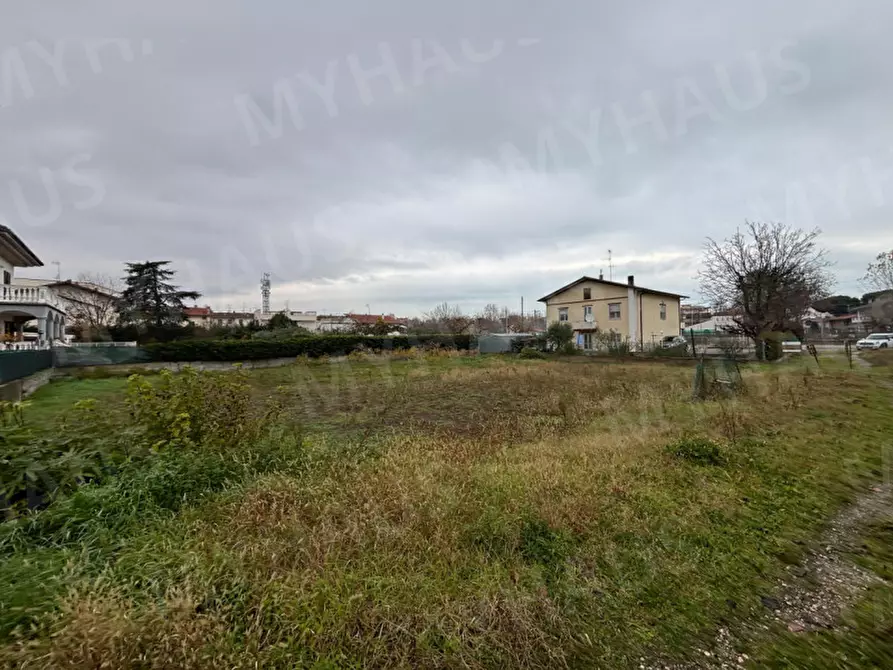 Immagine 8 di Terreno in vendita  in Via Acquario, 51 a Cesenatico