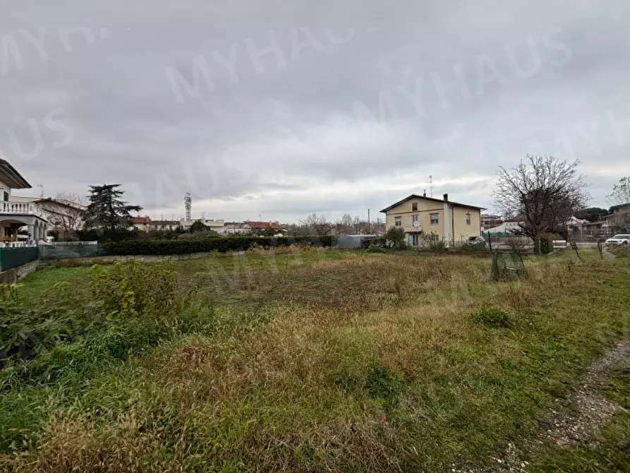 Immagine 9 di Terreno in vendita  in Via Acquario, 51 a Cesenatico