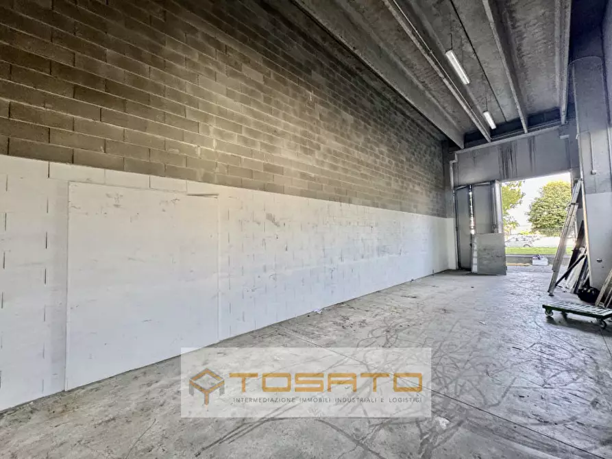 Immagine 1 di Magazzino in affitto  a Zevio