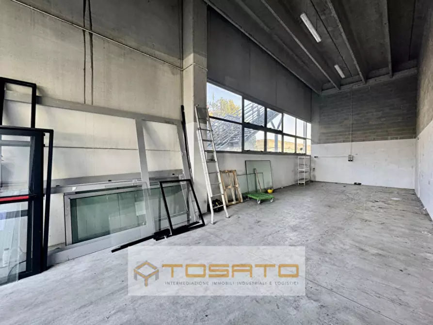 Immagine 3 di Magazzino in affitto  a Zevio