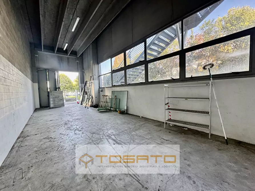 Immagine 4 di Magazzino in affitto  a Zevio