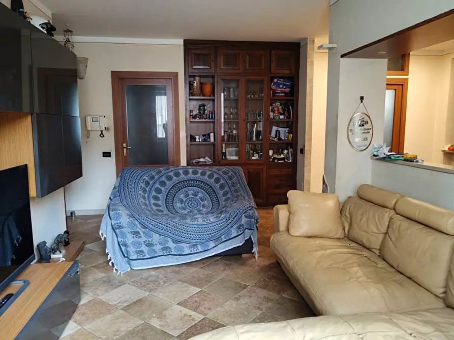 Immagine 5 di Appartamento in vendita  in Via Giuseppe Mazzini a Rezzato