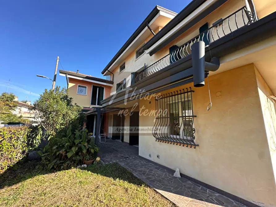 Immagine 2 di Villa in vendita  in VIA SALCE GIOVANNI 2 a Padova