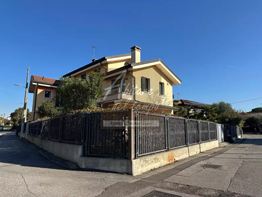 Immagine 30 di Villa in vendita  in VIA SALCE GIOVANNI 2 a Padova