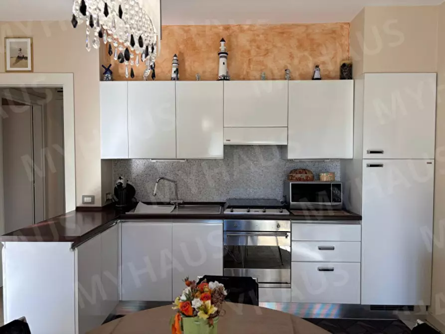 Immagine 4 di Appartamento in vendita  in Viale Adamo Arcangeli, 30 a Cesenatico