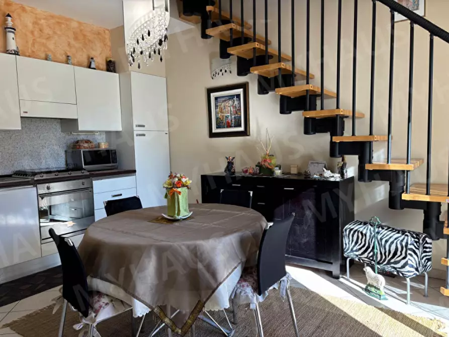 Immagine 6 di Appartamento in vendita  in Viale Adamo Arcangeli, 30 a Cesenatico