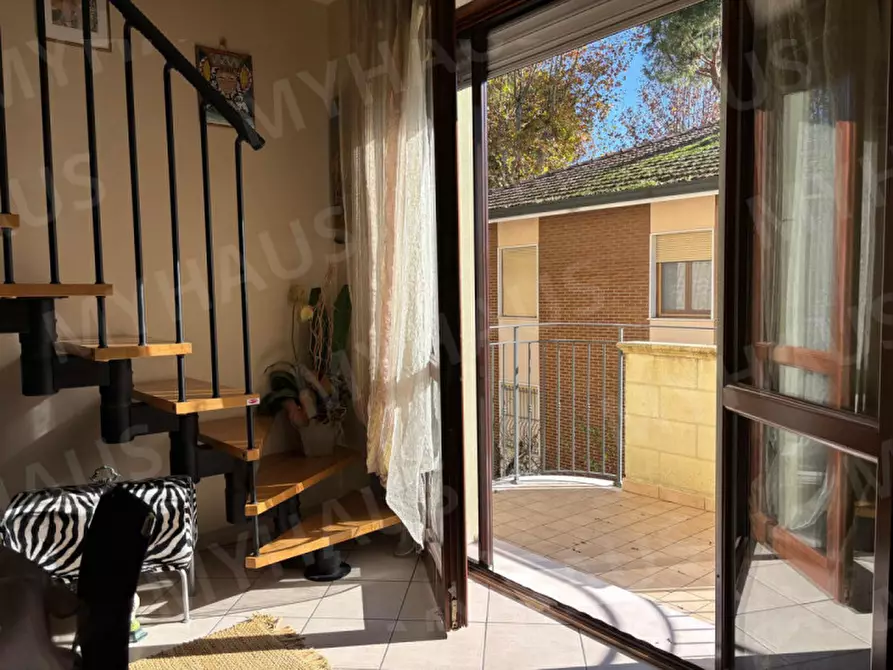 Immagine 10 di Appartamento in vendita  in Viale Adamo Arcangeli, 30 a Cesenatico