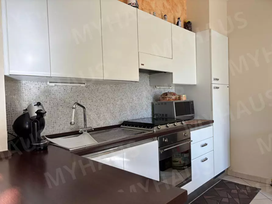 Immagine 11 di Appartamento in vendita  in Viale Adamo Arcangeli, 30 a Cesenatico