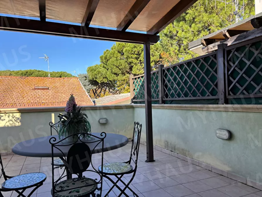 Immagine 34 di Appartamento in vendita  in Viale Adamo Arcangeli, 30 a Cesenatico