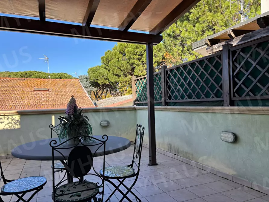 Immagine 36 di Appartamento in vendita  in Viale Adamo Arcangeli, 30 a Cesenatico