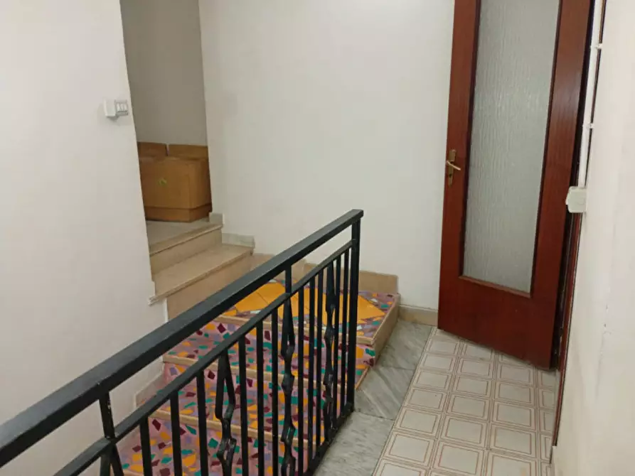 Immagine 1 di Appartamento in affitto  in via Tribunali 135 a Napoli