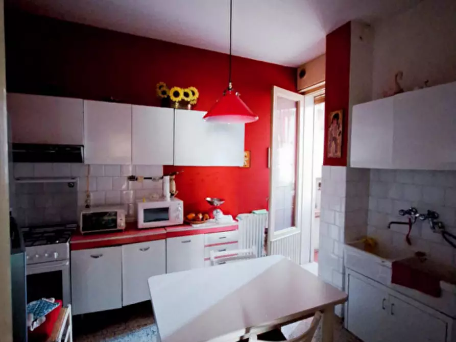 Immagine 4 di Appartamento in vendita  in Corso del Popolo a Rovigo