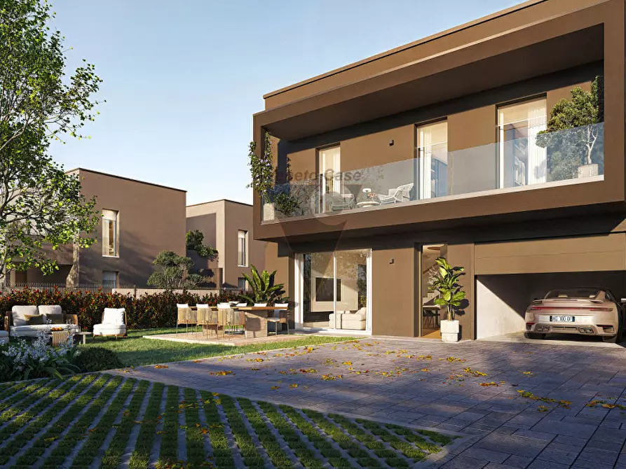 Immagine 1 di Casa quadrifamiliare in vendita  in Via Primo Zancato Garibaldino a Fosso'