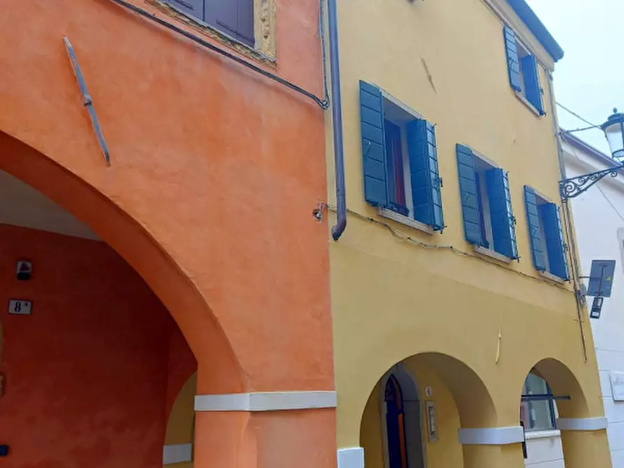 Immagine 2 di Palazzo in vendita  in VIA SAVONAROLA a Padova