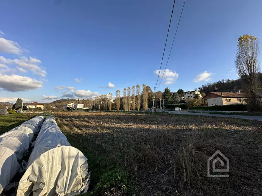 Immagine 5 di Terreno in vendita  in Via Cristoforo Colombo a Castiglione Torinese