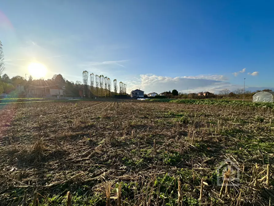 Immagine 11 di Terreno in vendita  in Via Cristoforo Colombo a Castiglione Torinese