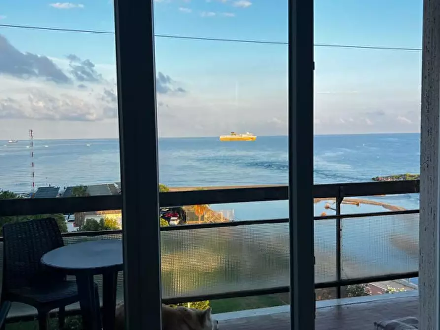 Immagine 2 di Appartamento in vendita  in via Nizza a Savona