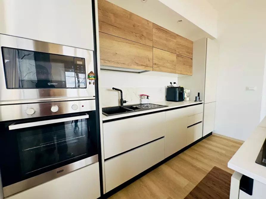 Immagine 10 di Appartamento in vendita  in via Nizza a Savona