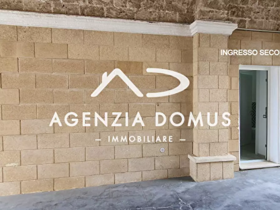 Immagine 3 di Negozio in affitto  in Piazza San Martino 10 a Taviano