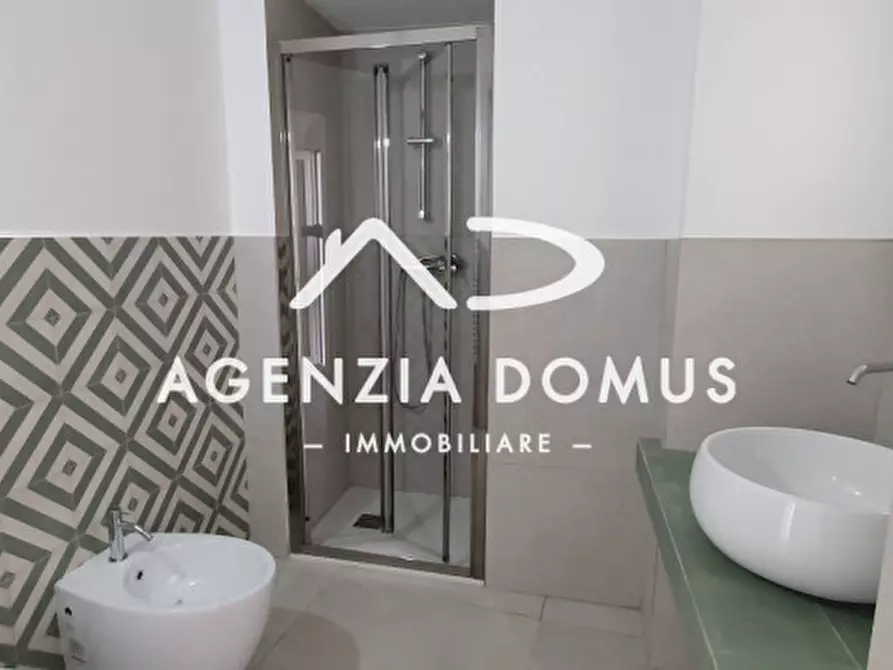 Immagine 8 di Negozio in affitto  in Piazza San Martino 10 a Taviano