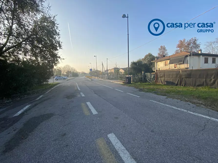 Immagine 3 di Terreno in vendita  in Contarina, Via Collettore Sinistro a Porto Viro